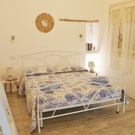 Apartamento La Conchiglia SantʼAntìoco Exterior foto