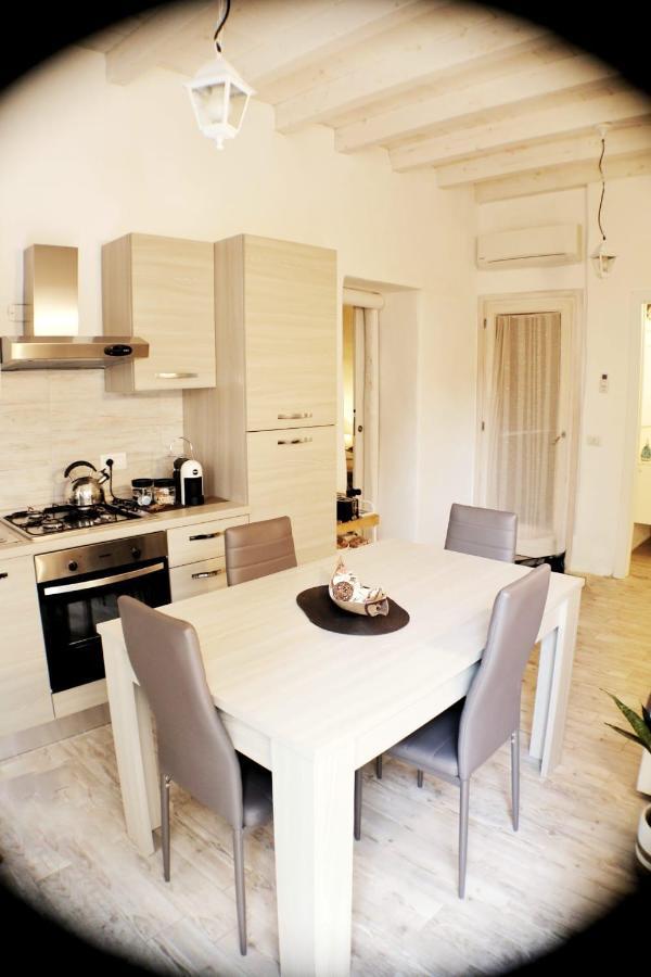 Apartamento La Conchiglia SantʼAntìoco Exterior foto